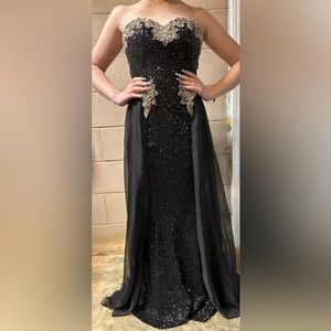 Sparkly black prom dress
